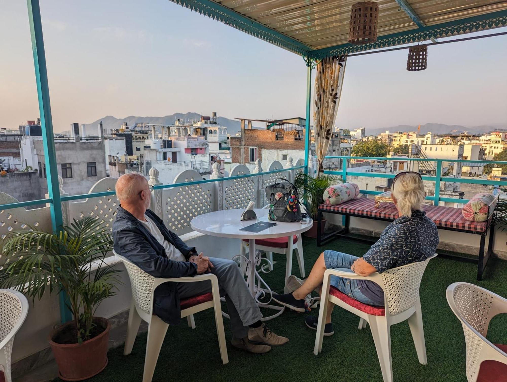 Krishna Stay Guest House Udaipur Eksteriør billede