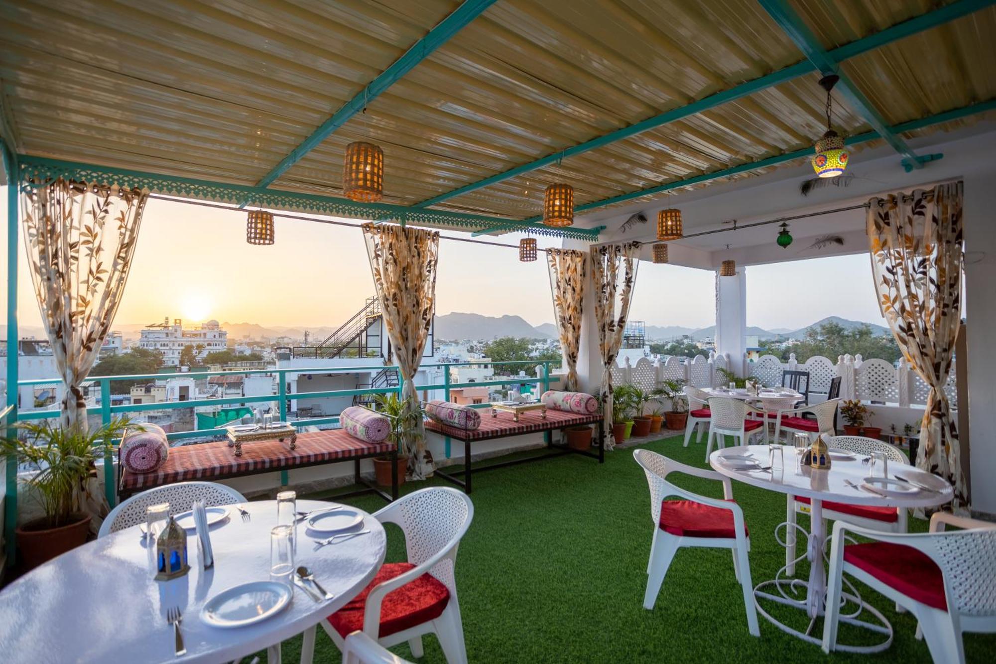Krishna Stay Guest House Udaipur Eksteriør billede